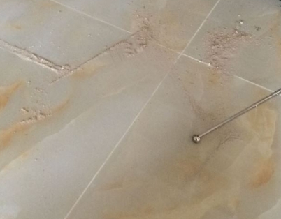 乌鲁木齐瓷砖空鼓维修公司分享粘合剂选择不当在瓷砖铺贴过程中可能导致以下问题